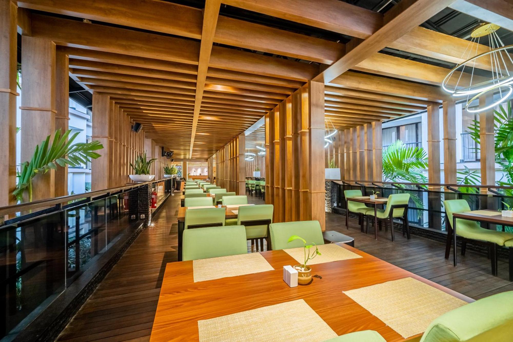 Hotel Cross Vibe Paasha Atelier Bali Kuta Kuta Lombok Zewnętrze zdjęcie